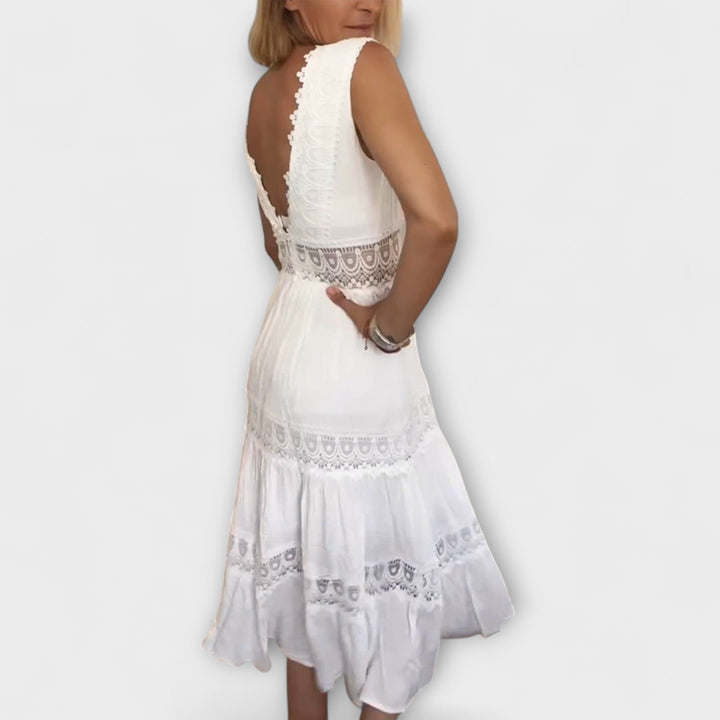 Aurélie - Elegantní krajková šaty s V výstřihem