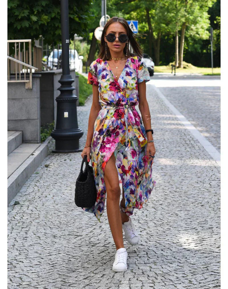 Julia - Elegantní Šaty s Výstřihem do V a Tvarujícím Střihem